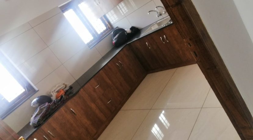 e34e7e79-8632-4593-b77a-85b94c018c47